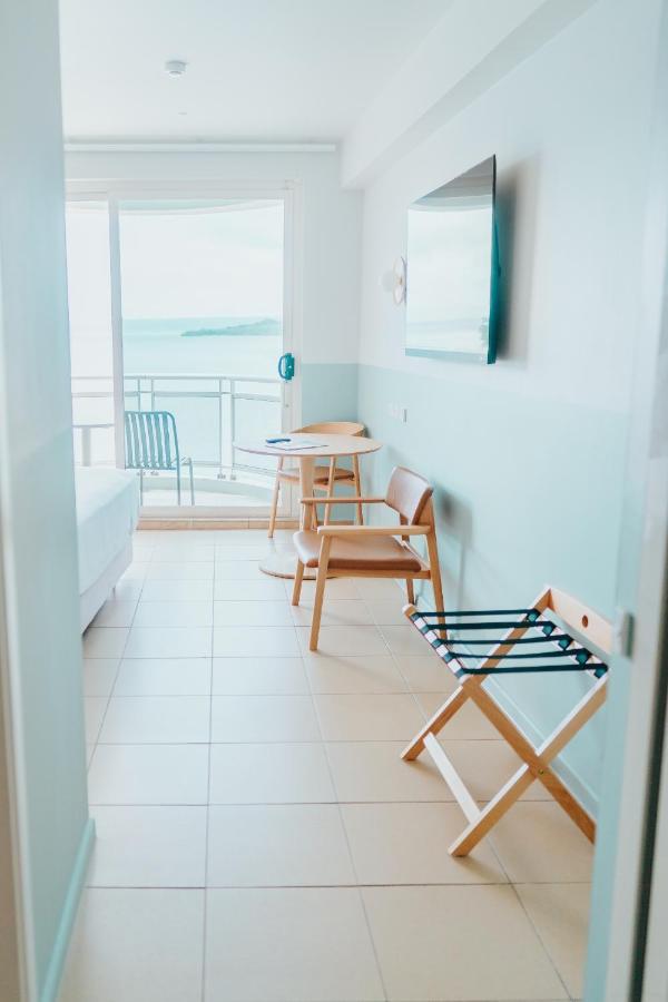Deluxe Harbour View Room