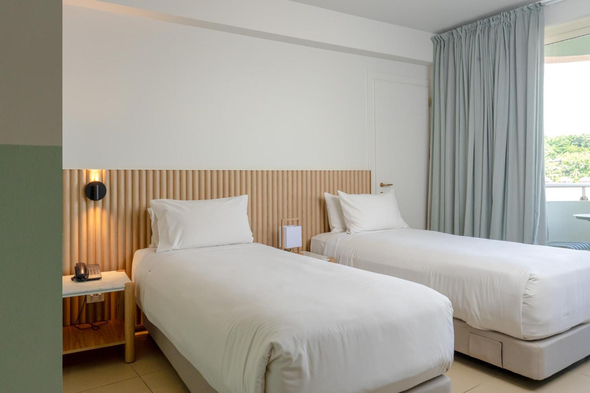 Deluxe Harbour View Room